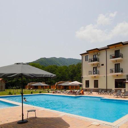 Sviana Resort เทลาวี ภายนอก รูปภาพ