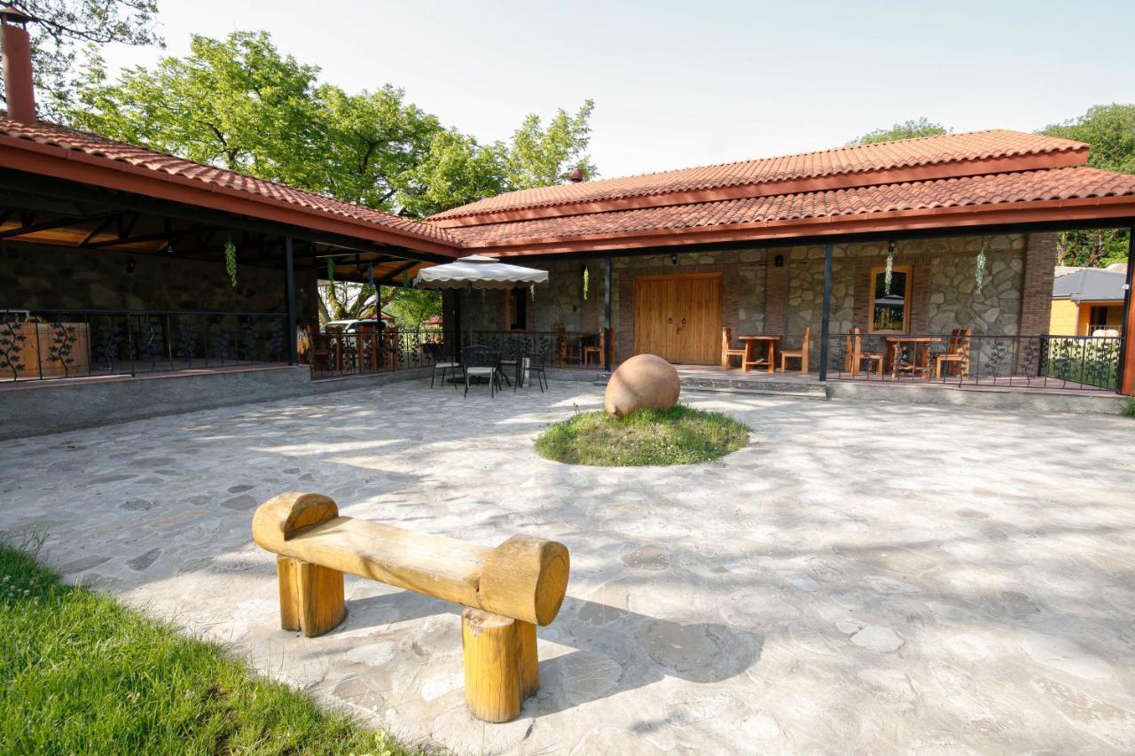 Sviana Resort เทลาวี ภายนอก รูปภาพ