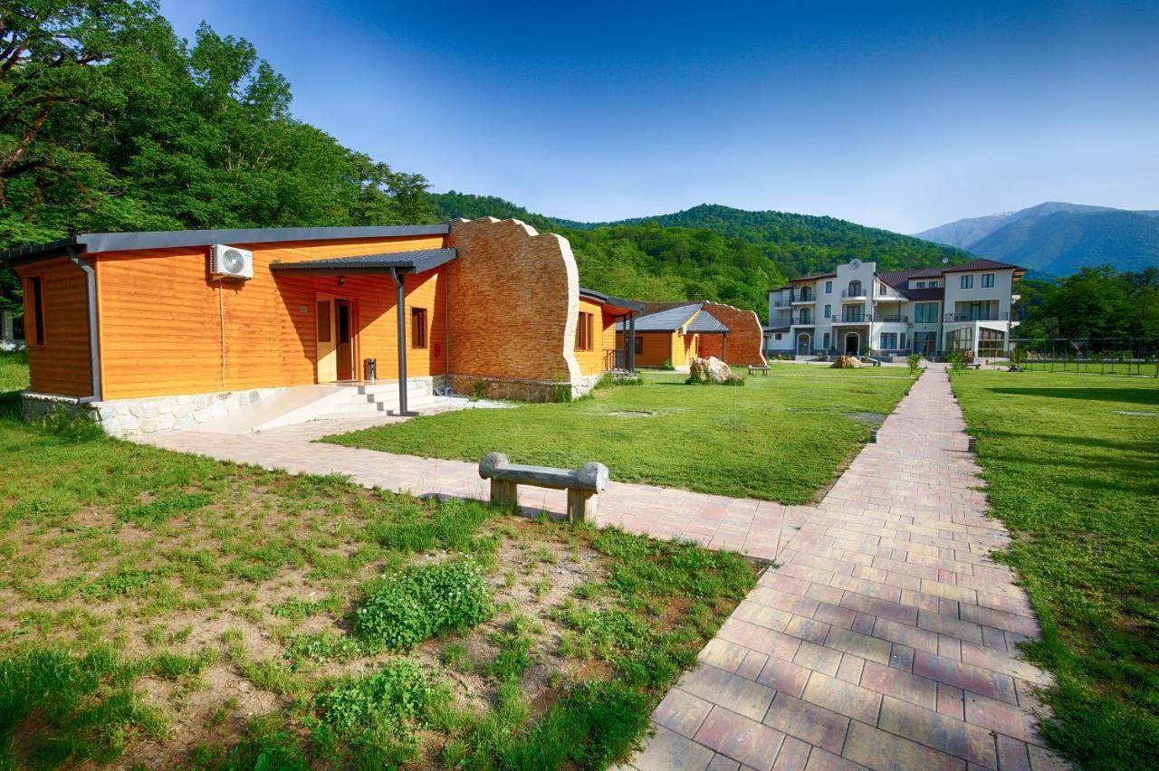 Sviana Resort เทลาวี ภายนอก รูปภาพ