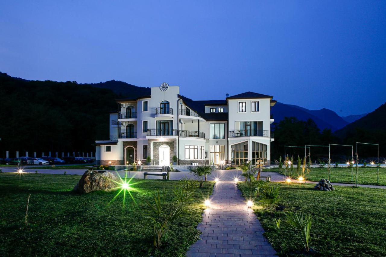 Sviana Resort เทลาวี ภายนอก รูปภาพ