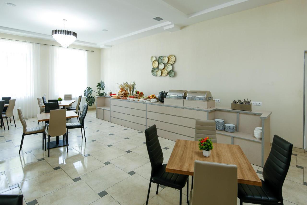 Sviana Resort เทลาวี ภายนอก รูปภาพ