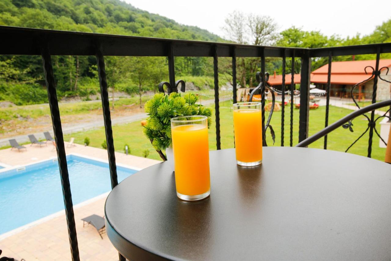 Sviana Resort เทลาวี ภายนอก รูปภาพ